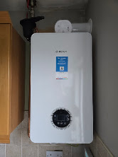 New wall-mounted gas combi boiler installed in a Kildare home by Freeman Plumbing Services